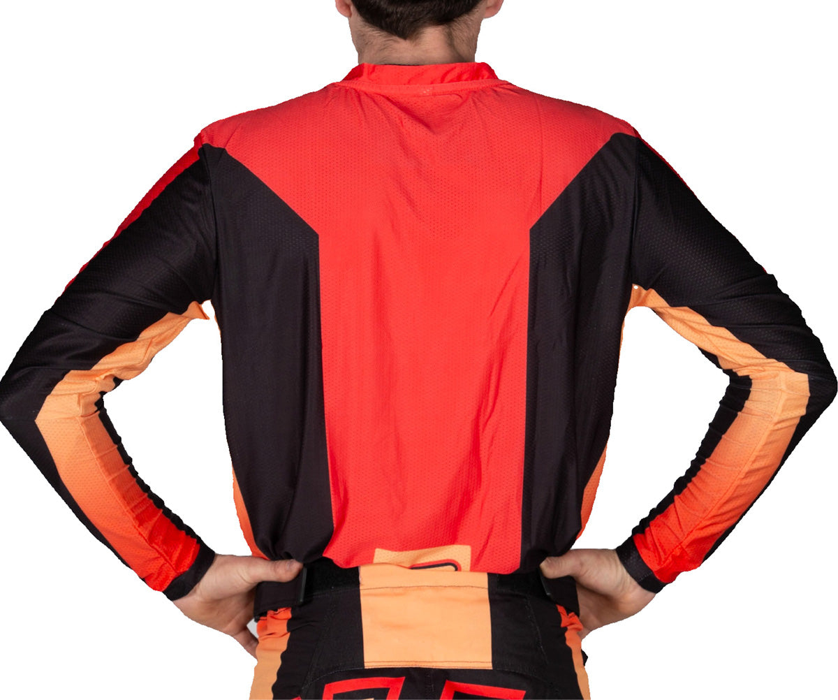 Red/black jersey
